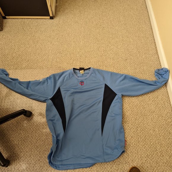 Majestic Minnesota Twins Pullover - Picture 2 of 3